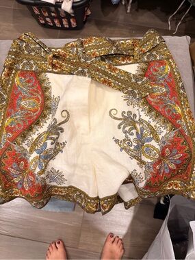 Veronica Beard Boho Paisley Print Women's Shorts - Cream with Red & Gold Accents